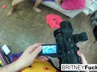 Lewd Nooky Tony Foxy Loves To Pleasure Her Pussy